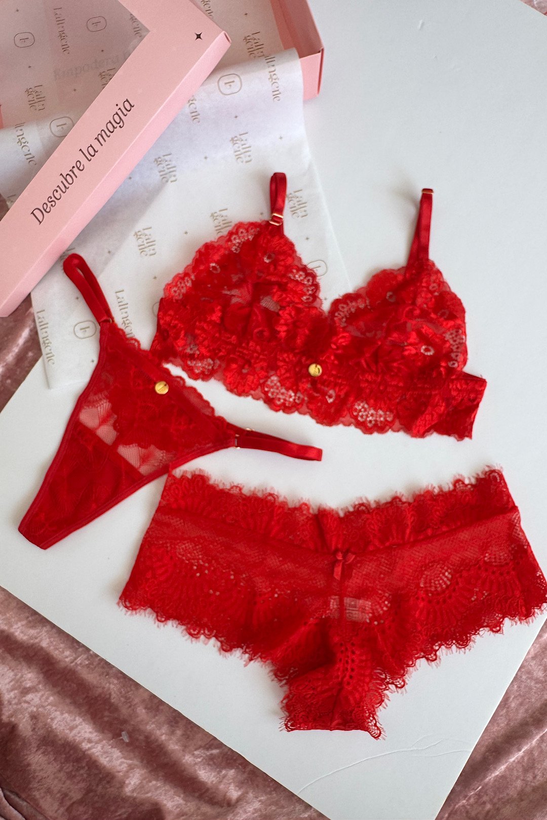 TRIO MIA CACHETERO + HILO