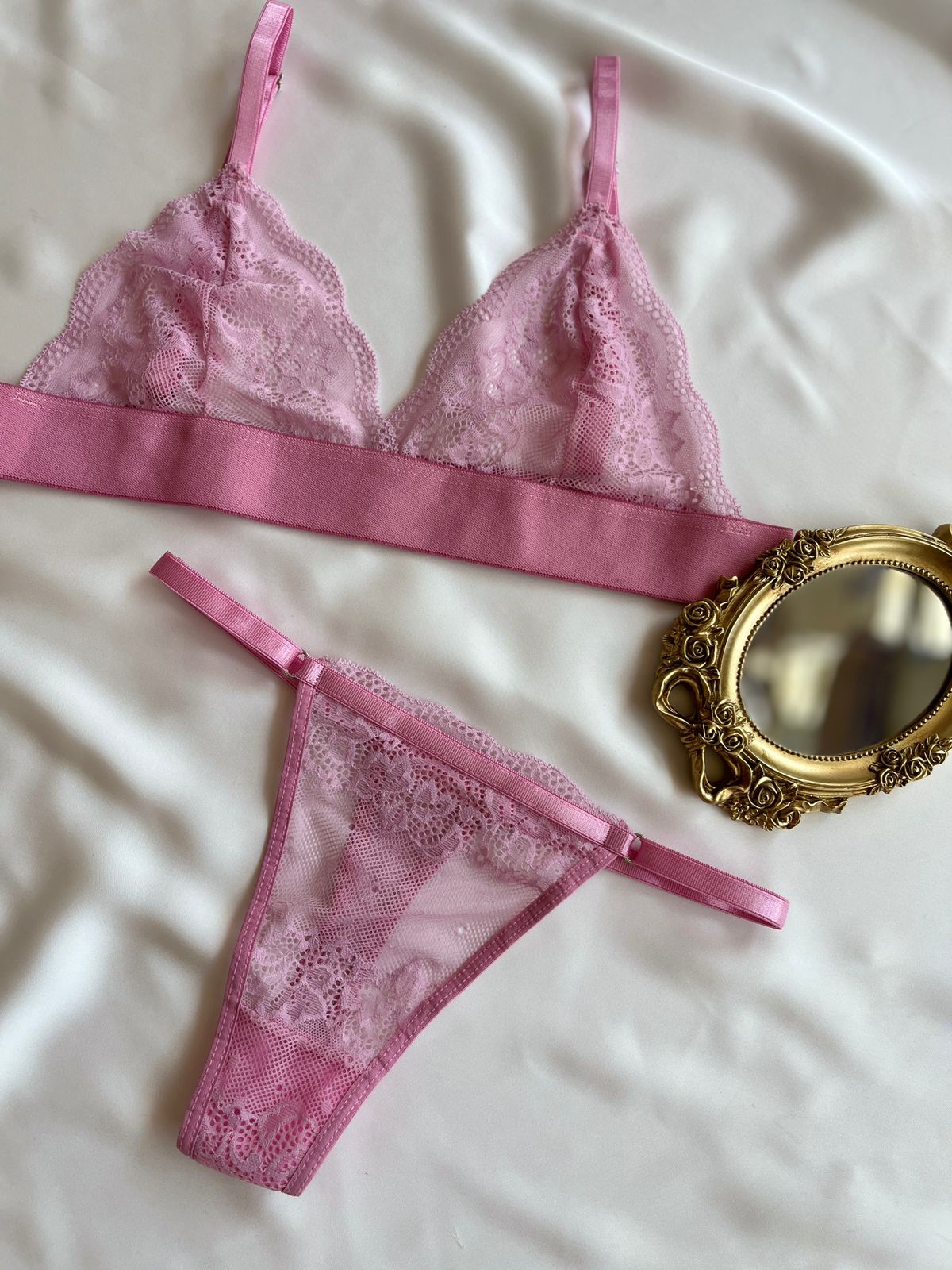 CONJUNTO VIVIAN ROSA