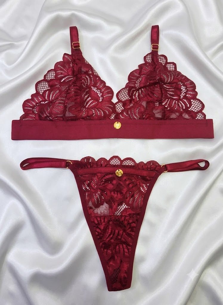 CONJUNTO ENCAJE MOLLY VINO