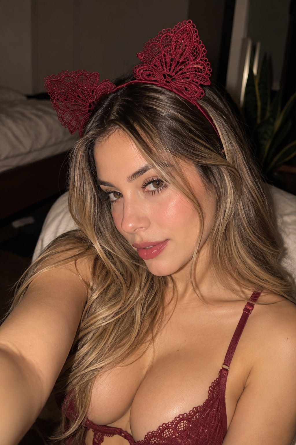 DIADEMA KITTY VINO