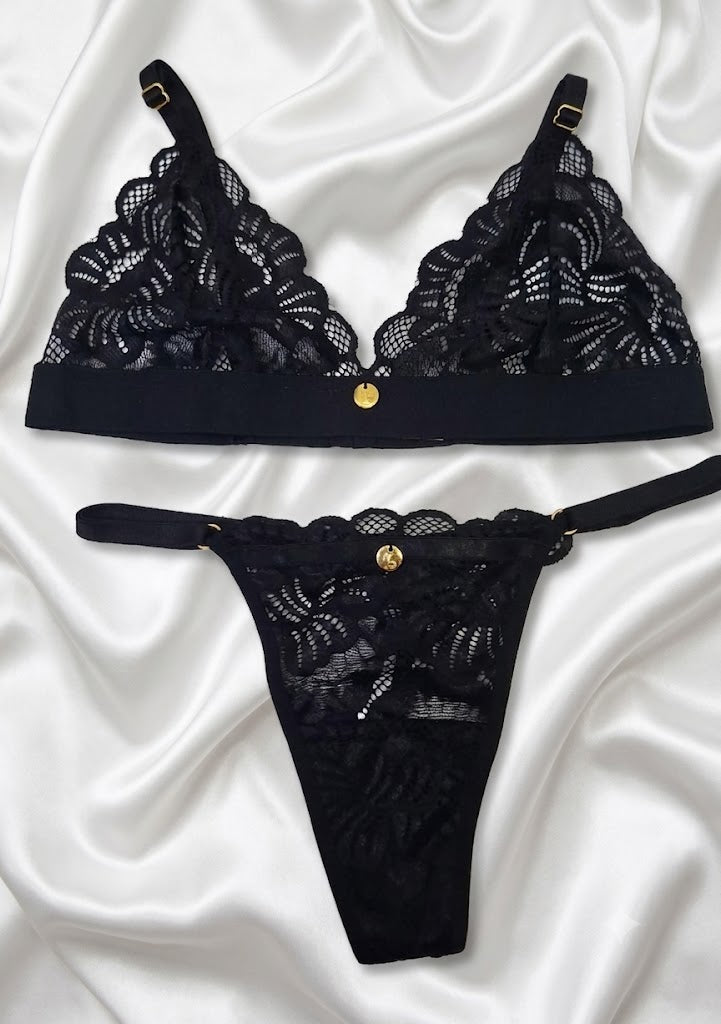 CONJUNTO ENCAJE MOLLY NEGRO