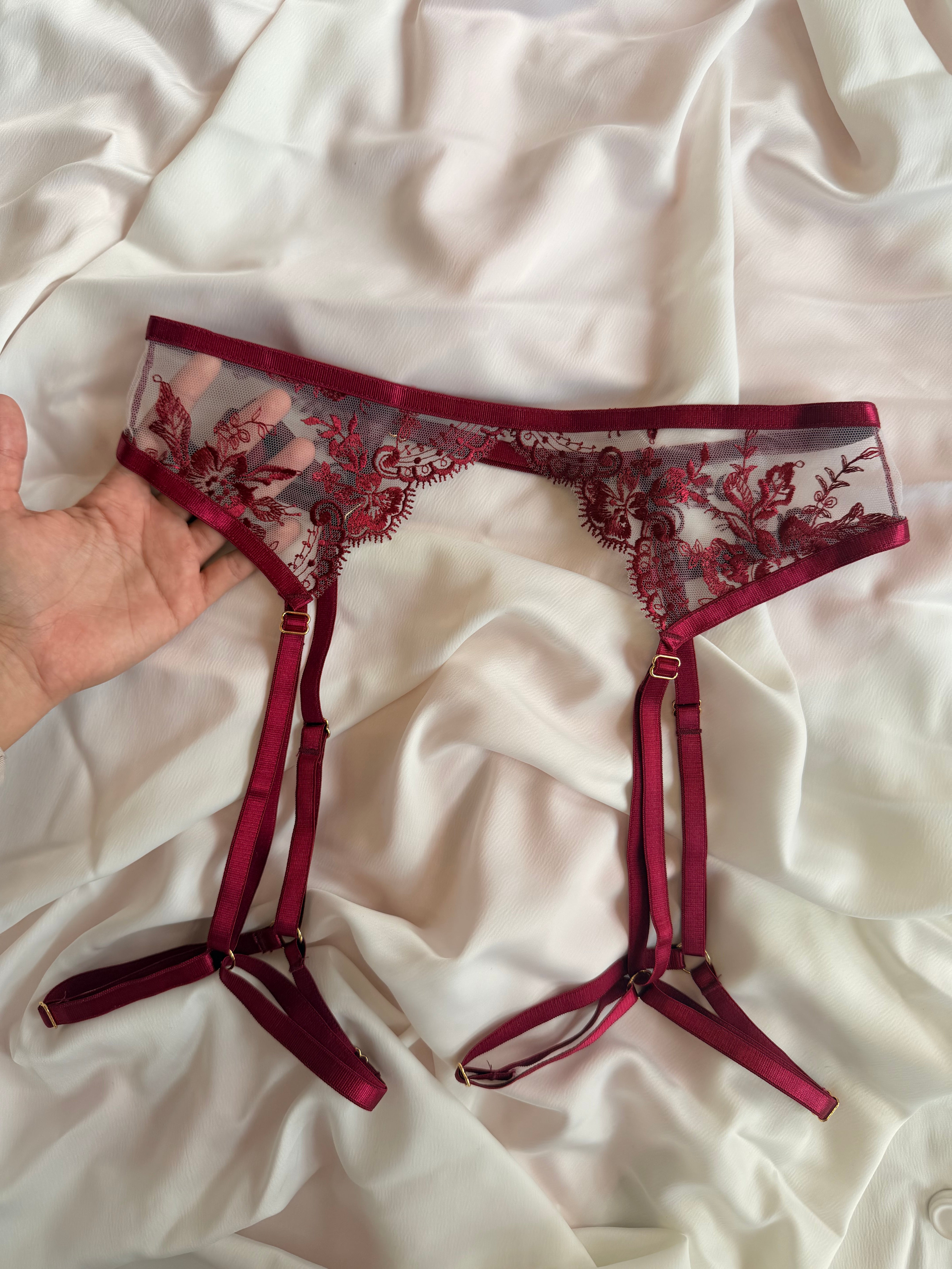 CONJUNTO BELINDA TRANSPARENTE SEXY VINO