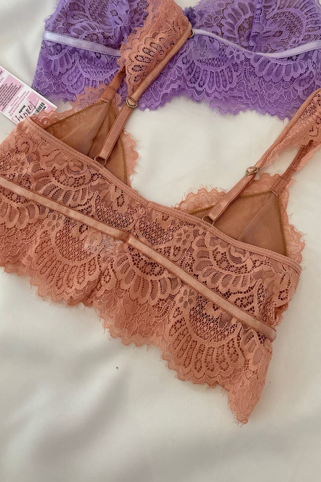 BRA ALICE NUDE